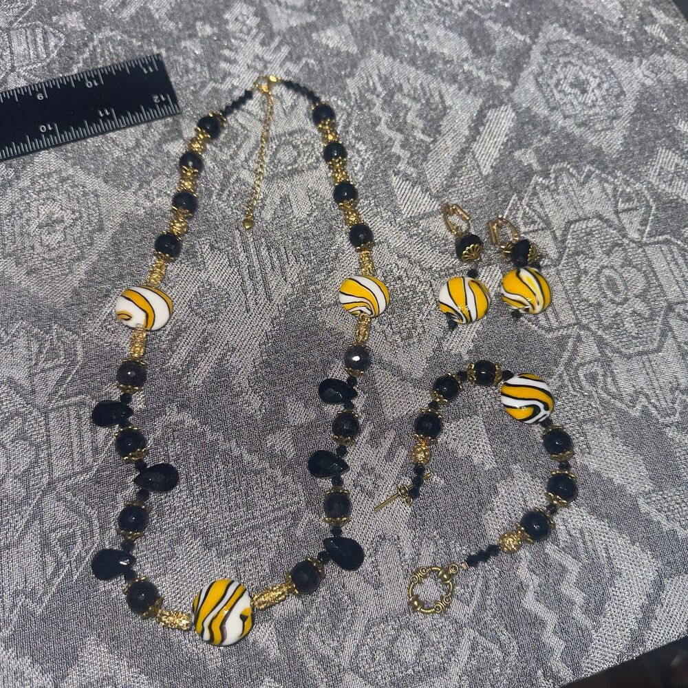 Black Yellow White Swirl Glass Bead Jewelry Set Necklace Bracelet Clip Earrings